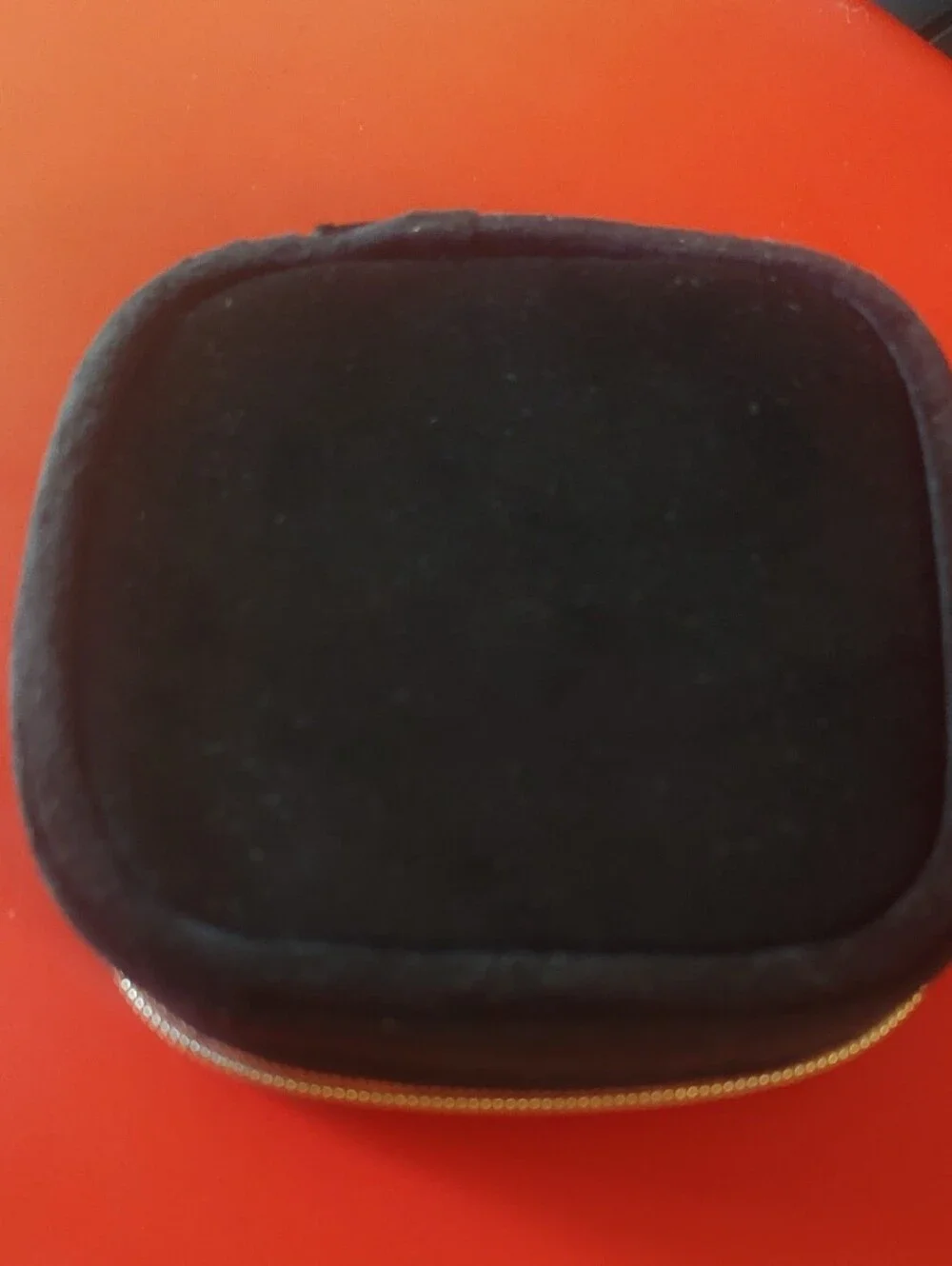 CHANEL closure cc